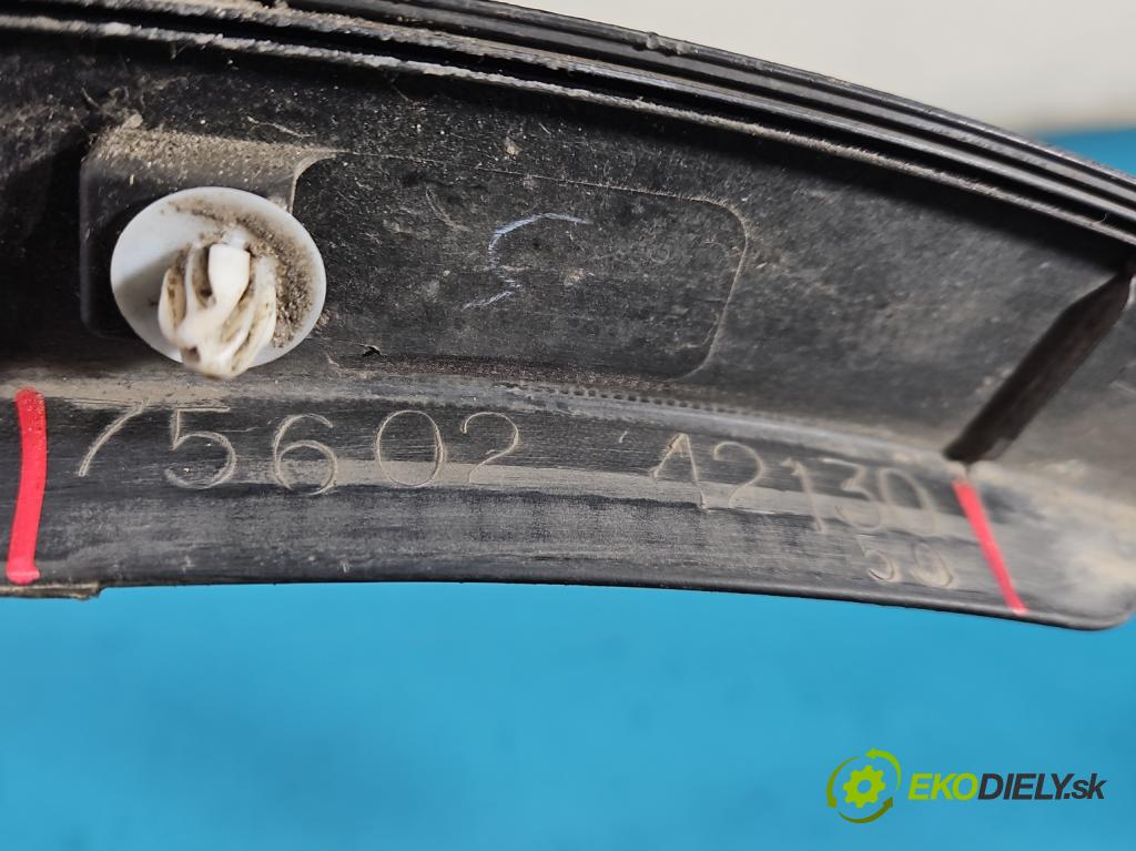 Toyota Rav4 IV 2013-2018 2.0 D4D 124hp manual 91 kW 1998 cm3 5- lišta blatník predné ľavé 7560242130