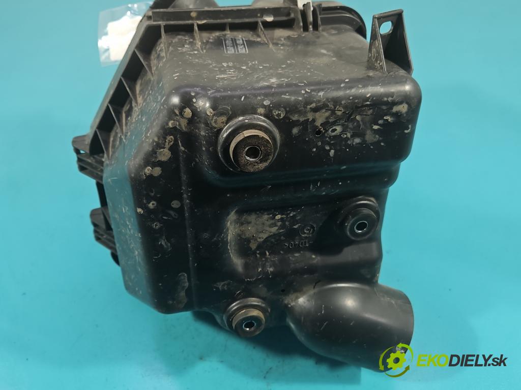 Toyota Rav4 IV 2013-2018 2.0 D4D 124hp manual 91 kW 1998 cm3 5- obal filtra vzduchu 17705-26140 (Obal vzduchového filtra)