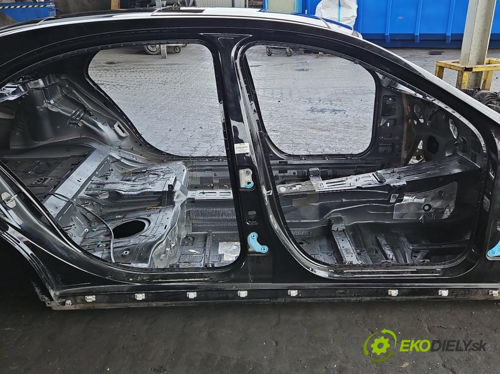 Mercedes S W222 2013-2020 3.0 cdi 656929 340KM: automatic 250 kW 2925 cm3 4- Práh: pravý  (Karoséria ostatné)