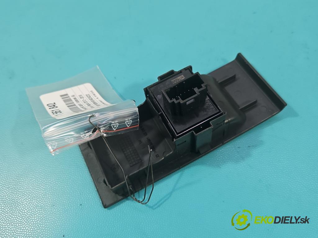 Skoda Rapid 2012-2019 1.2 TSI 86 hp manual 63 kW 1197 cm3 5- Přepínač oken zpětných zrcátek 5JB959858B