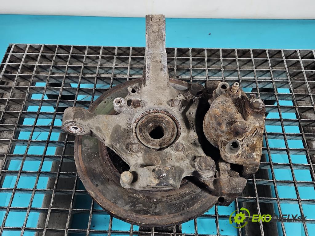 Chrysler Voyager IV 2000-2007 3.3 V6 174 HP automatic 128 kW 3301 cm3 5- náboj ľavé  (Náboj kolesa)