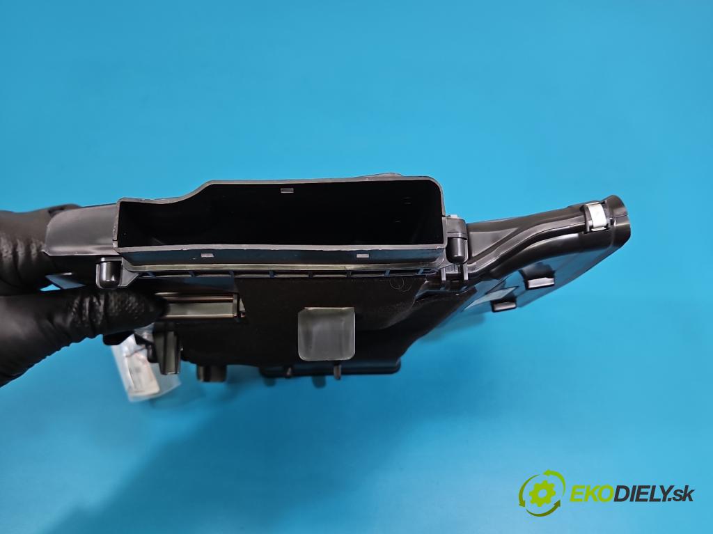 Mercedes S W222 2013-2020 3.0 cdi 656929 340KM automatic 250 kW 2925 cm3 4- Vstup: vzduchu A2228304200