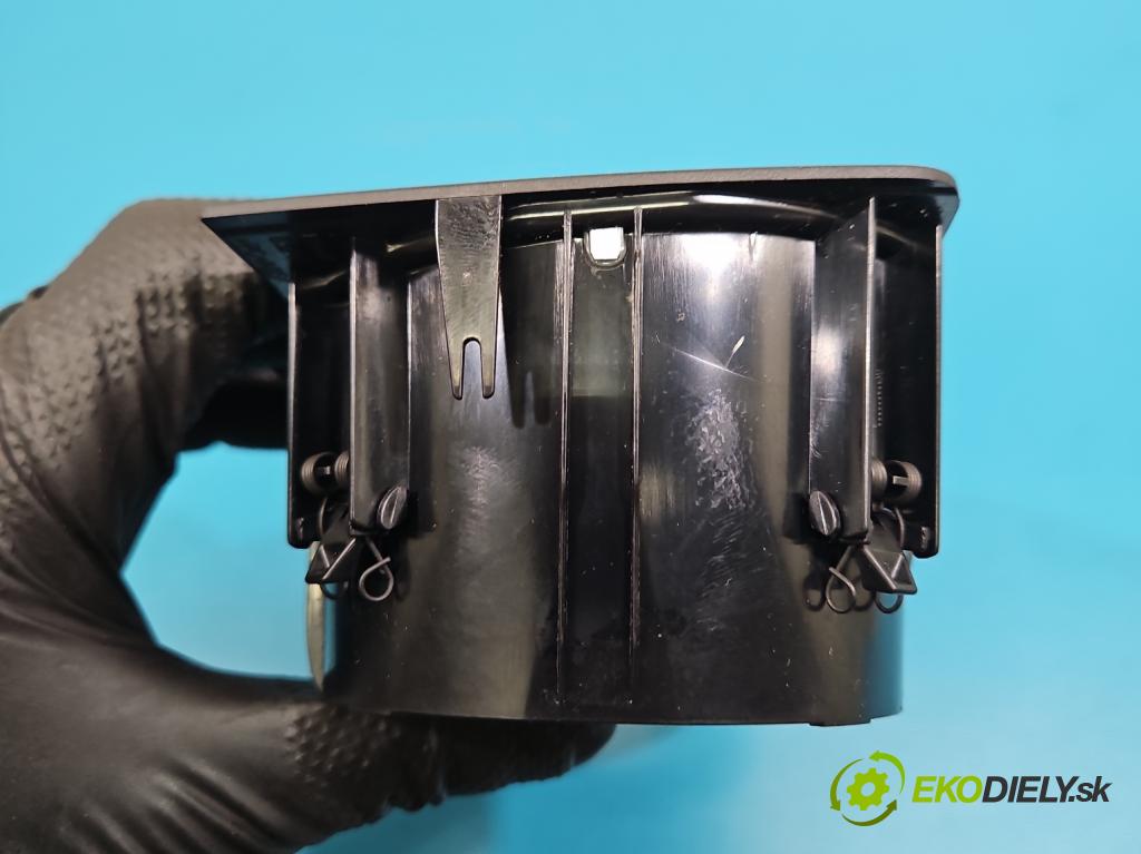 Mercedes S W222 2013-2020 3.0 cdi 656929 340KM: automatic 250 kW 2925 cm3 4- Rukojeť: na nápoje: A2228102800 (Držiak (úchyt) na nápoje)