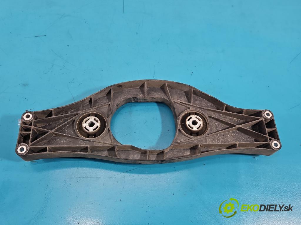 Mercedes S W222 2013-2020 3.0 cdi 656929 340KM: automatic 250 kW 2925 cm3 4- Upevnenie: A2223520000