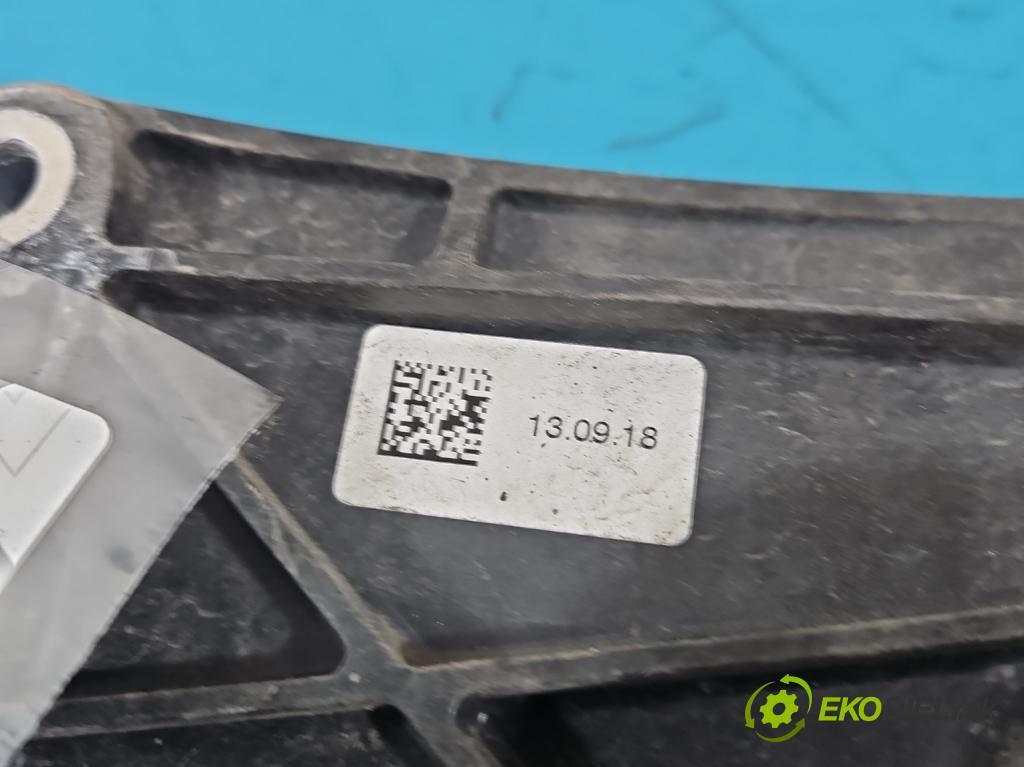 Mercedes S W222 2013-2020 3.0 cdi 656929 340KM: automatic 250 kW 2925 cm3 4- Upevnenie: A2223520000