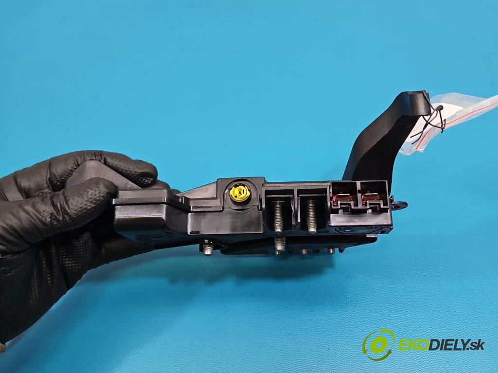 Mercedes S W222 2013-2020 3.0 cdi (656929) 340KM: automatic 250 kW 2925 cm3 4- riadiaca jednotka ostatné A2225407039