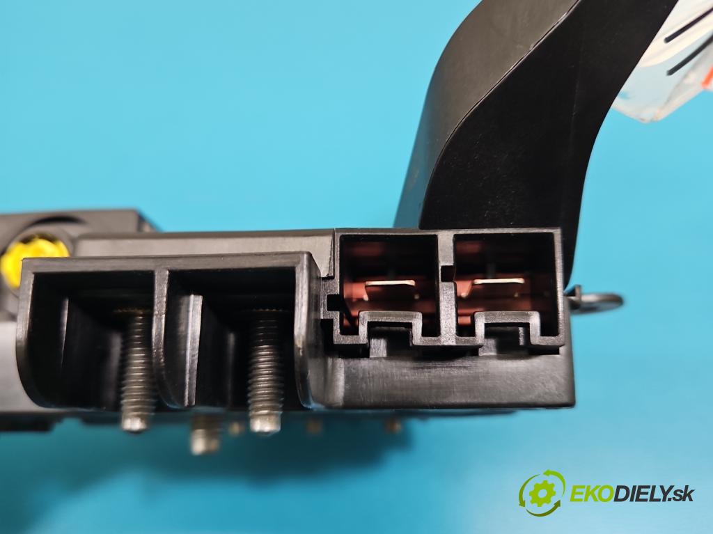 Mercedes S W222 2013-2020 3.0 cdi (656929) 340KM: automatic 250 kW 2925 cm3 4- riadiaca jednotka ostatné A2225407039