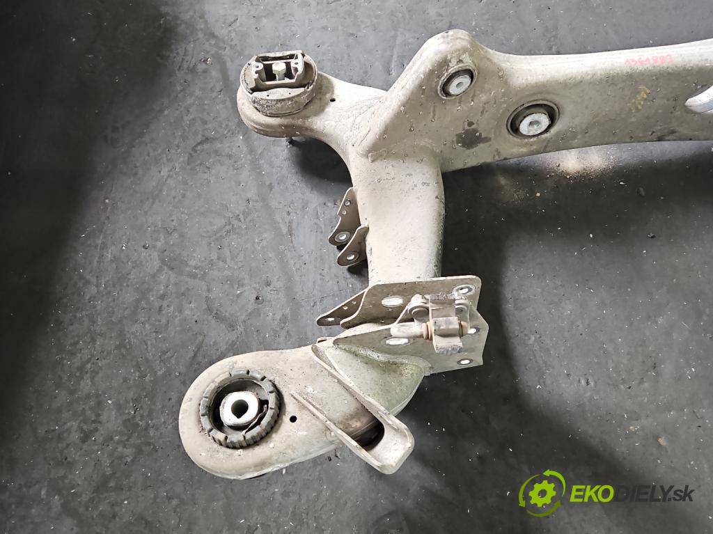 Mercedes S W222 2013-2020 3.0 cdi (656929) 340KM: automatic 250 kW 2925 cm3 4- zadna výstuha  (Výstuha zadná)