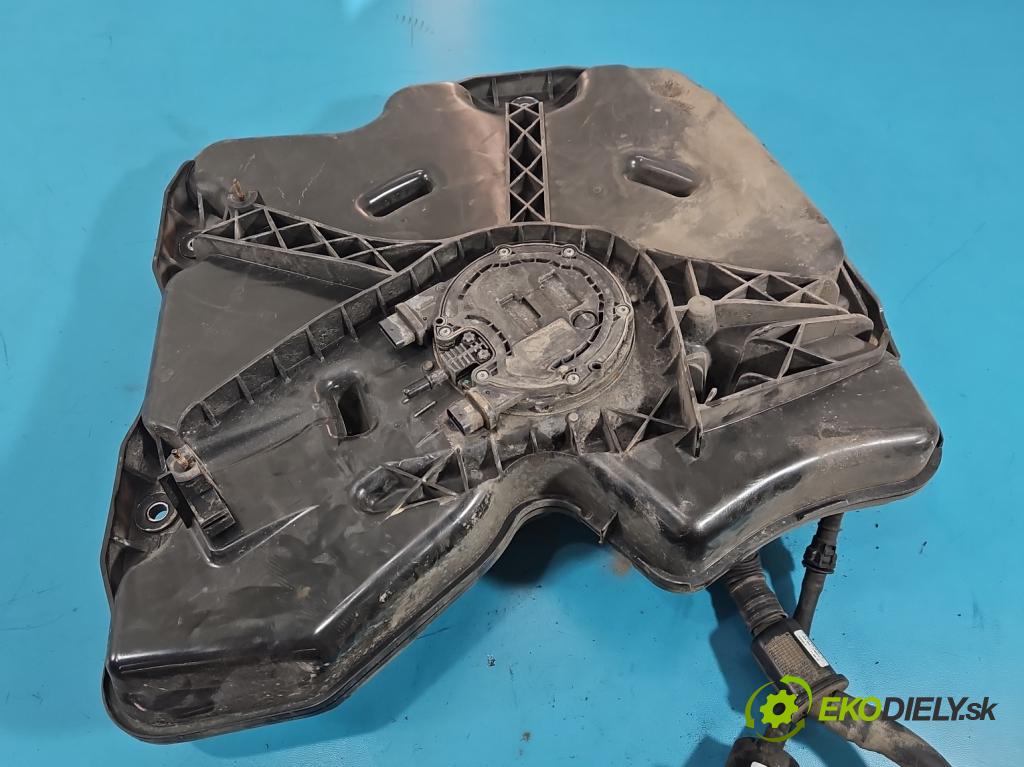 Mercedes S W222 2013-2020 3.0 cdi (656929) 340KM: automatic 250 kW 2925 cm3 4- Nádrž: AdBlue: A0994711200