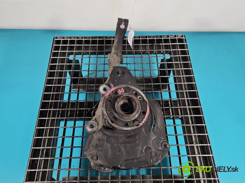 Mercedes S W222 2013-2020 3.0 cdi 656929 340KM: automatic 250 kW 2925 cm3 4- náboj pravé  (Náboj kolesa)