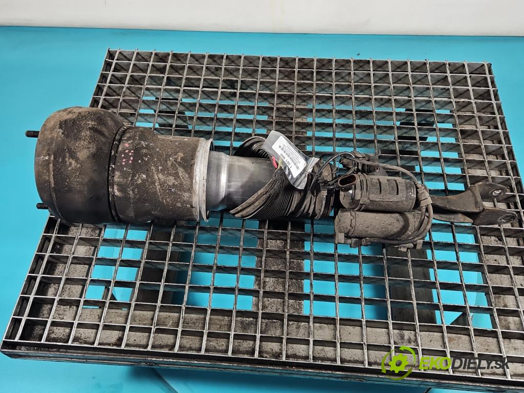 Mercedes S W222 2013-2020 3.0 cdi 656929 340KM automatic 250 kW 2925 cm3 4- tlumič přední pravý 151400-13963 (Klika dveří ostatní)