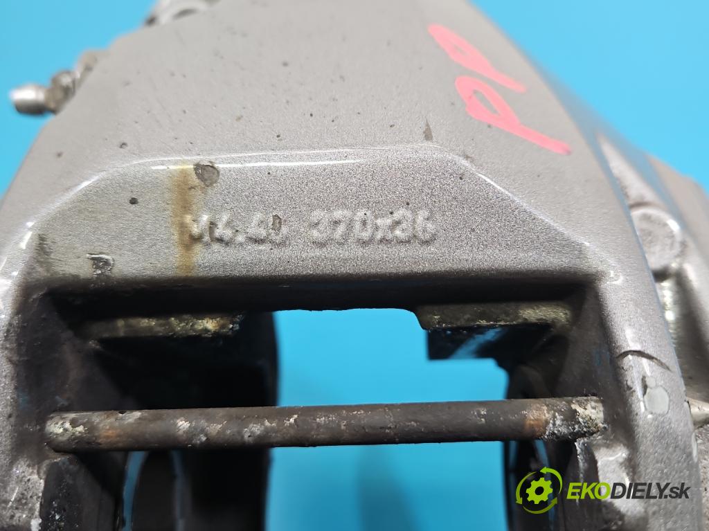 Mercedes S W222 2013-2020 3.0 cdi (656929) 340KM: automatic 250 kW 2925 cm3 4- brzdič predné pravý  (Kľučka dverí ostatné)