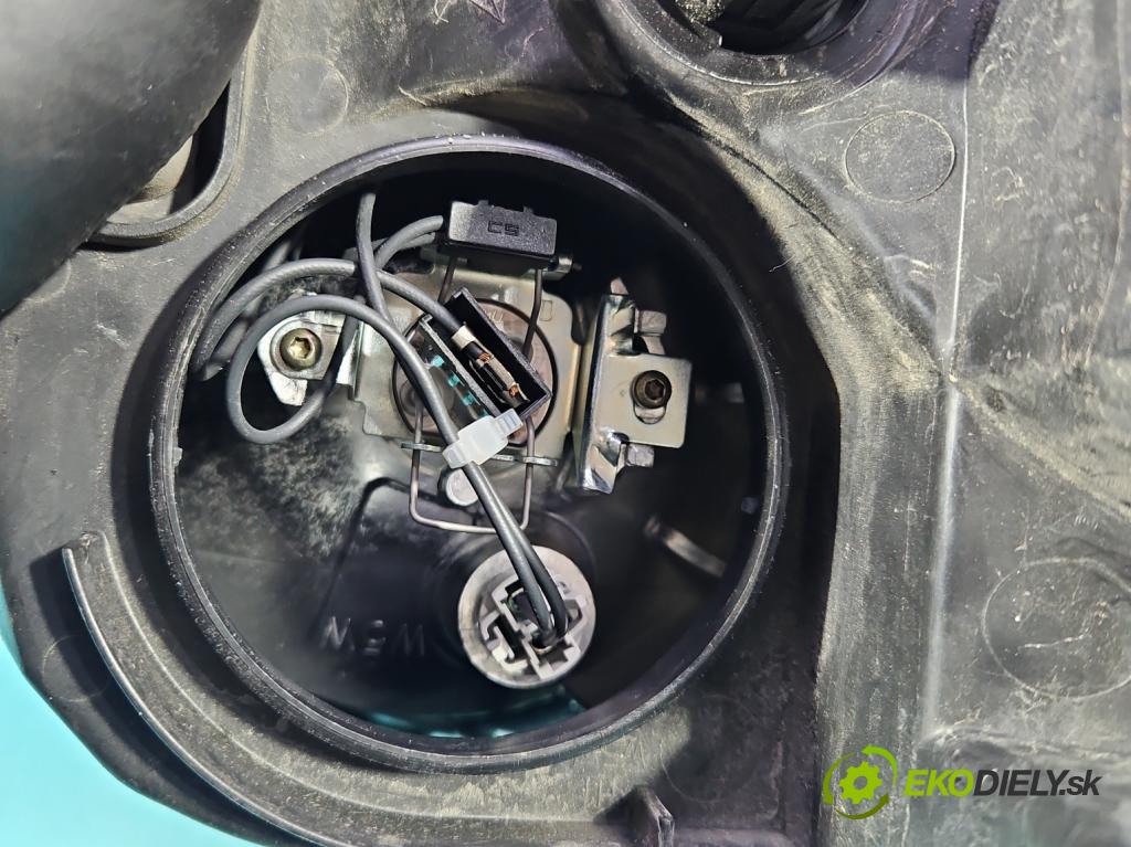 Fiat Punto II 1999-2010 1.2 8V 60 hp manual 44 kW 1242 cm3 3- světlo levý  (Klika dveří ostatní)