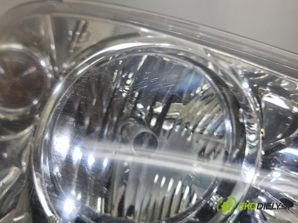 Fiat Punto II 1999-2010 1.2 8V 60 HP manual 44 kW 1242 cm3 3- Reflektor: pravý  (Svetlo predné pravé)