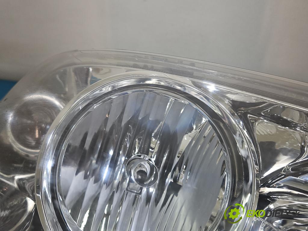 Fiat Punto II 1999-2010 1.2 8V 60 HP manual 44 kW 1242 cm3 3- Reflektor: pravý  (Svetlo predné pravé)