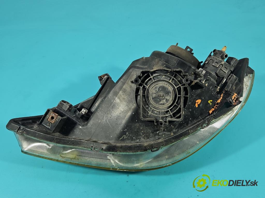 Honda City IV 2002-2008 1.4 83 HP manual 61 kW 1339 cm3 4- Reflektor: pravý  (Svetlo predné pravé)