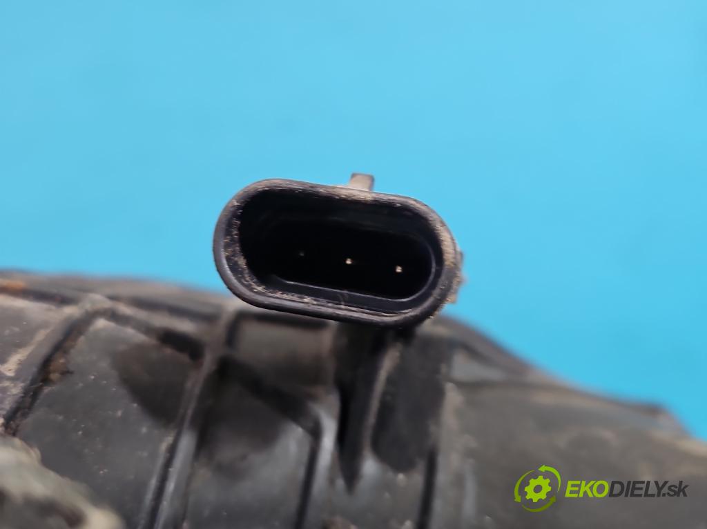 Dacia Dokker 2012- 1.6 16V 102 HP manual 75 kW 1598 cm3 5- zvod nasávací 8201528793 (Sacie potrubie)