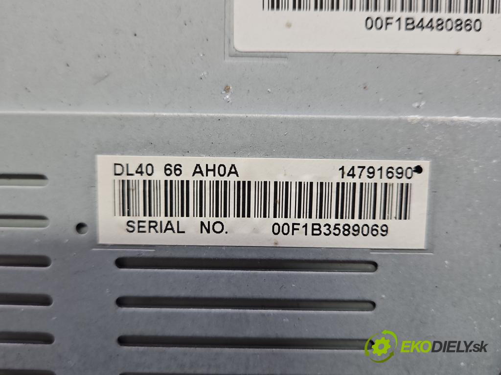 Mazda 2 II 2007-2014 1.3 16V 75 HP manual 55 kW 1349 cm3 5- Radio originál 14797726