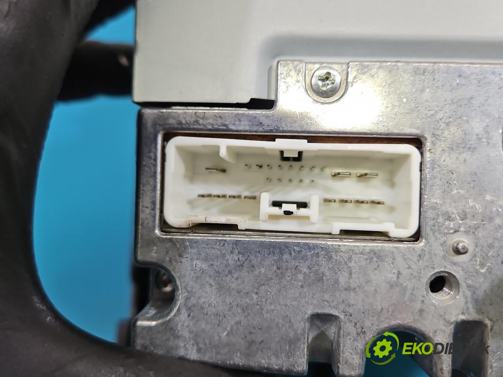 Mazda 2 II 2007-2014 1.3 16V 75 HP manual 55 kW 1349 cm3 5- Radio originál 14797726