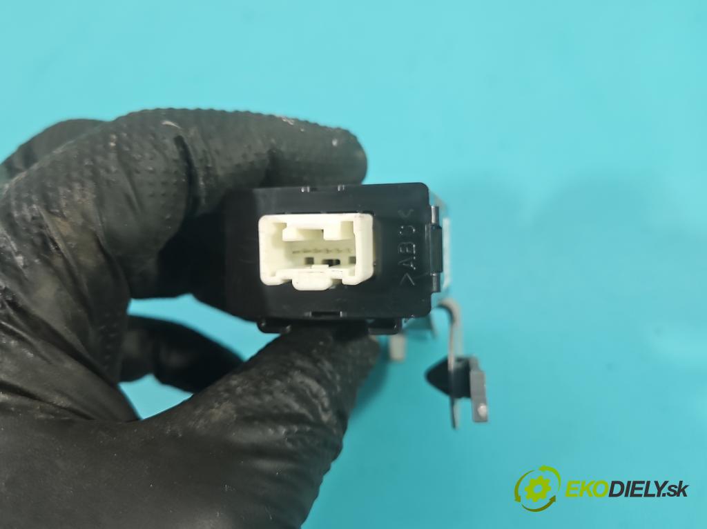 Mazda 2 II 2007-2014 1.3 16V 75 HP manual 55 kW 1349 cm3 5- riadiaca jednotka motora 279721-3730