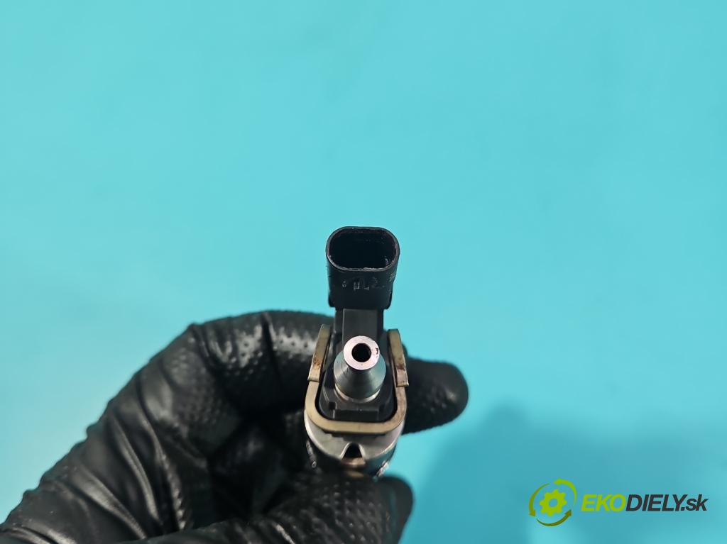 Skoda Scala 2019- 1.5 TSI 150 HP manual 110 kW 1498 cm3 5- vstrek 026150006Z (Vstrekovač paliva)