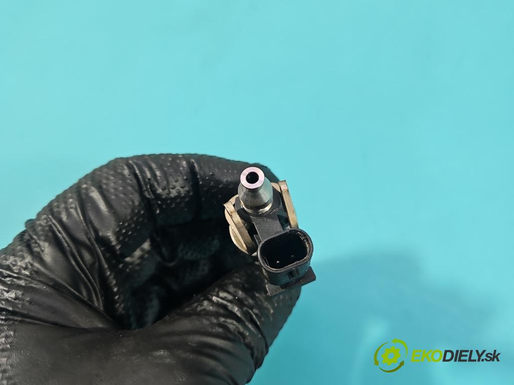 Skoda Scala 2019- 1.5 TSI 150 HP manual 110 kW 1498 cm3 5- vstrek 026150006Z (Vstrekovač paliva)