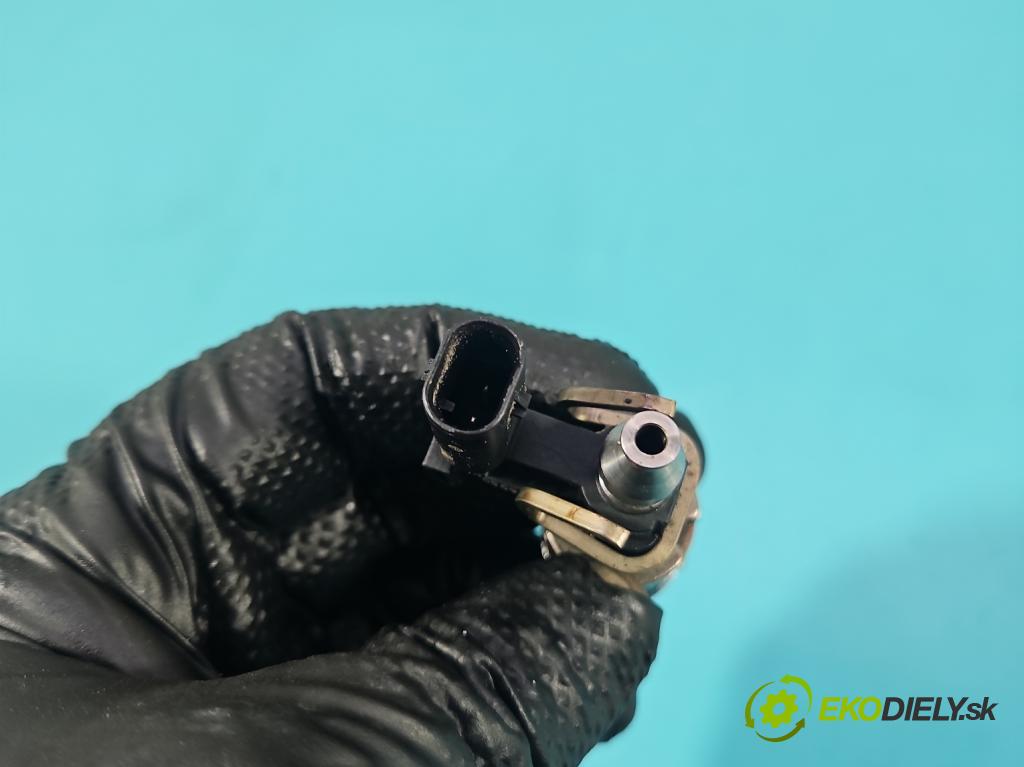 Skoda Scala 2019- 1.5 TSI 150 HP manual 110 kW 1498 cm3 5- vstrek 026150006Z (Vstrekovač paliva)