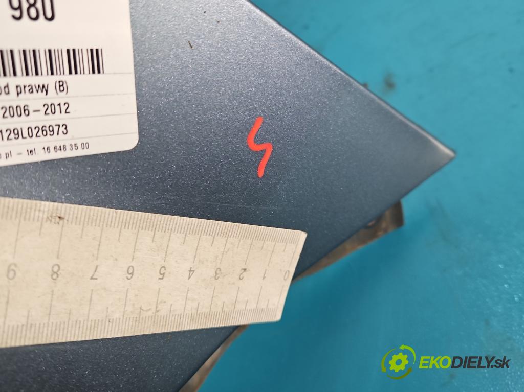 Kia Ceed I 2006-2012 1.4 16V 105 HP manual 77 kW 1396 cm3 3- blatník predné pravý  (Kľučka dverí ostatné)