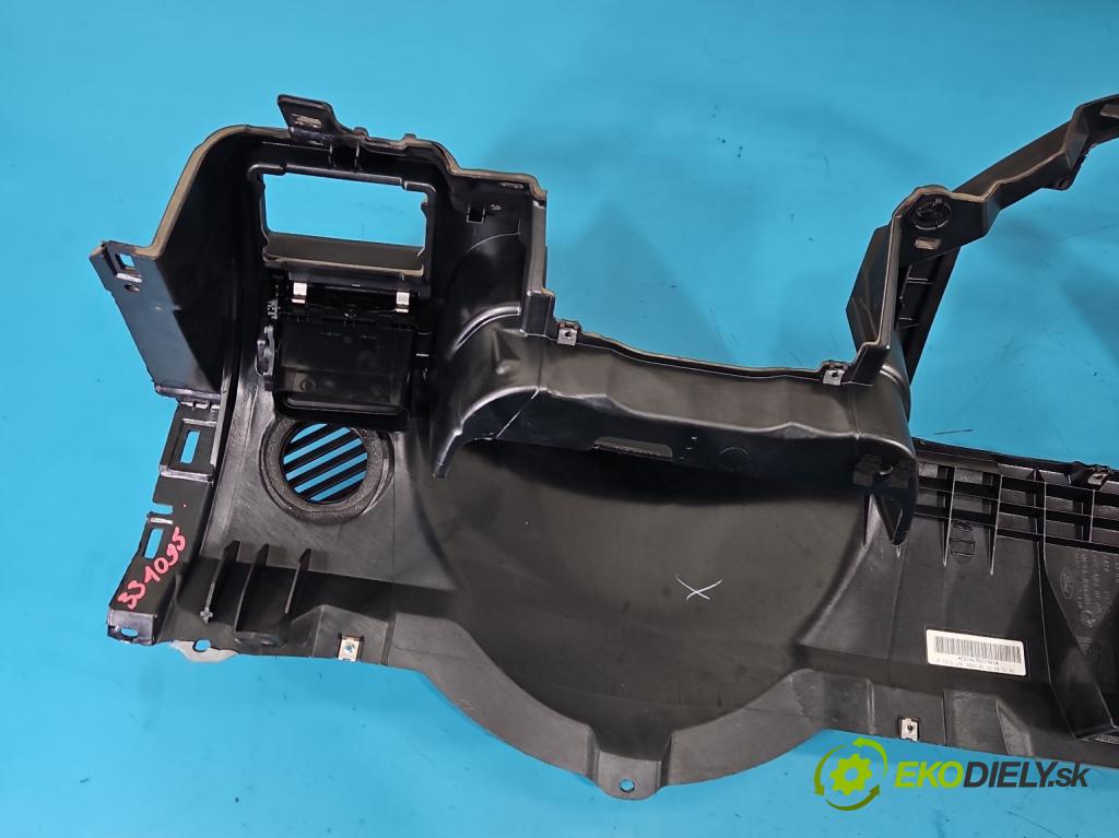 Ford Kuga Mk1 2008-2013 2.0 tdci 136hp manual 100 kW 1997 cm3 5- kokpit,přistrojova deska