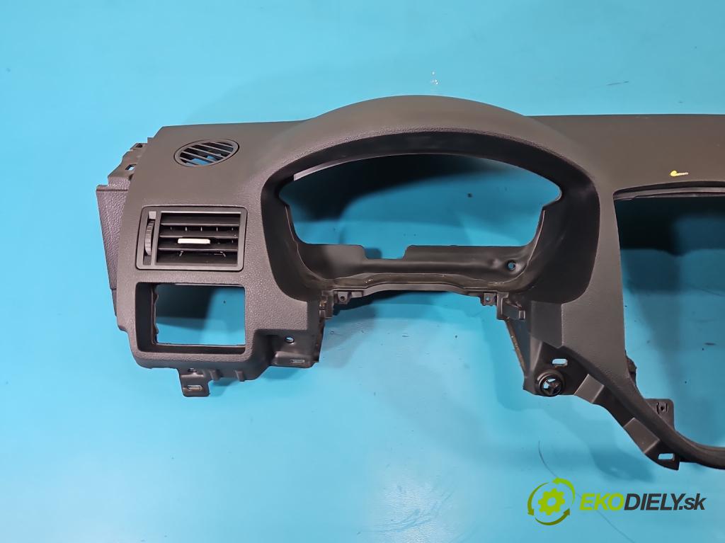 Ford Kuga Mk1 2008-2013 2.0 tdci 136hp manual 100 kW 1997 cm3 5- kokpit,přistrojova deska