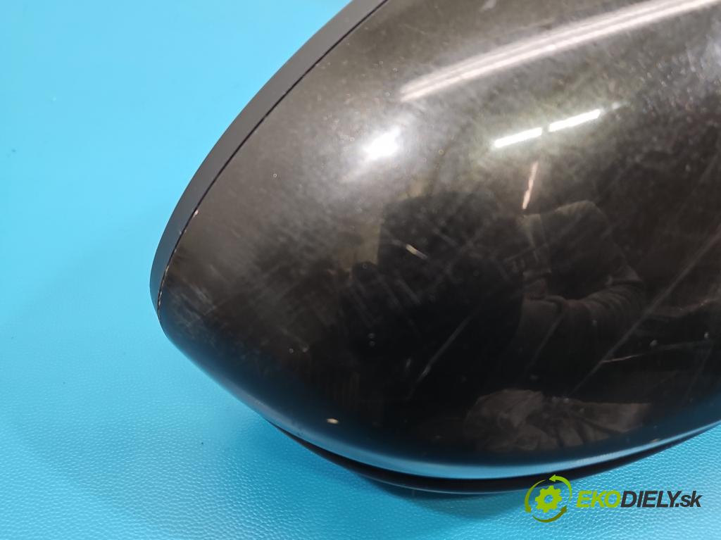 Mazda 2 II 2007-2014 1.3 16V 75 hp manual 55 kW 1349 cm3 5- zpětné zrcátko pravé  (Klika dveří ostatní)