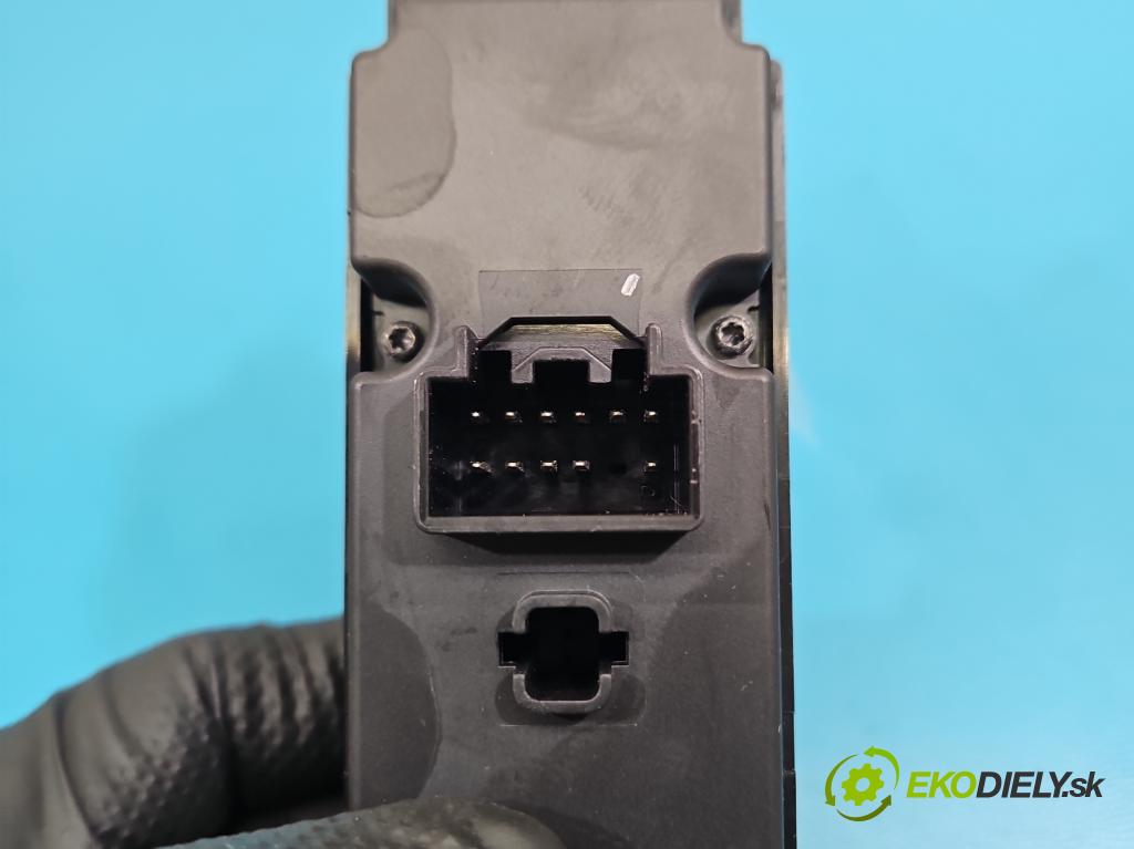 Mazda 2 II 2007-2014 1.3 16V 75 HP manual 55 kW 1349 cm3 5- prepínač okien spätných zrkadiel DF7466350B