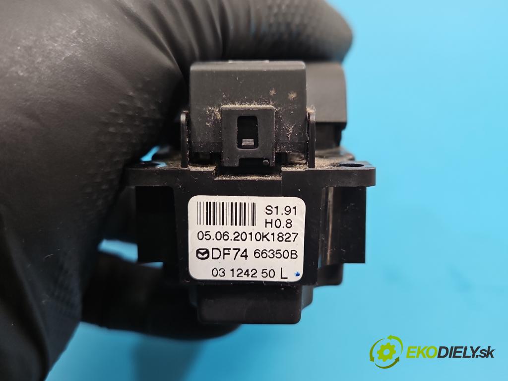 Mazda 2 II 2007-2014 1.3 16V 75 HP manual 55 kW 1349 cm3 5- prepínač okien spätných zrkadiel DF7466350B
