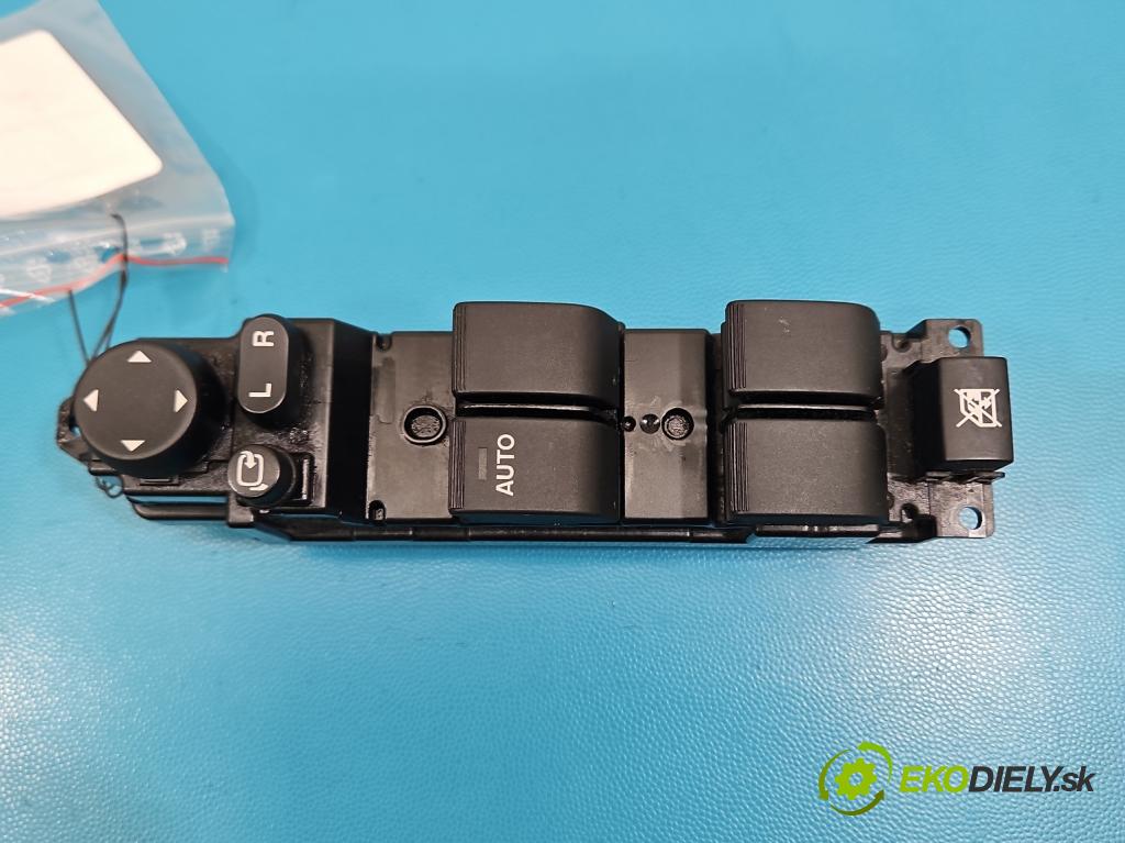 Mazda 2 II 2007-2014 1.3 16V 75 HP manual 55 kW 1349 cm3 5- prepínač okien spätných zrkadiel DF7466350B