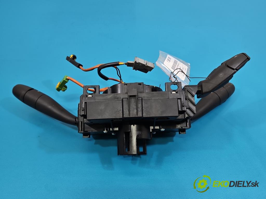 Peugeot 407 2.0 hdi 136 HP manual 100 kW 1997 cm3 5- prepínač komplex: 96592429XT (Prepínacie páčky pod volantom)