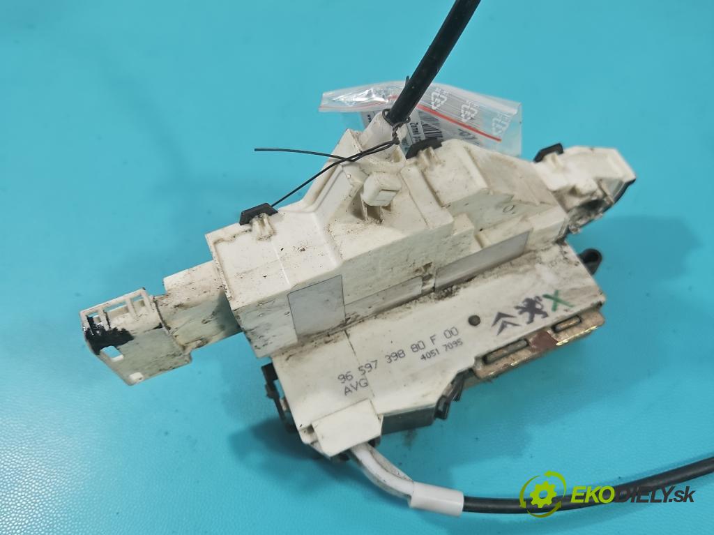 Peugeot 407 2.0 hdi 136 HP manual 100 kW 1997 cm3 5- zámok predné ľavý 9659739880F