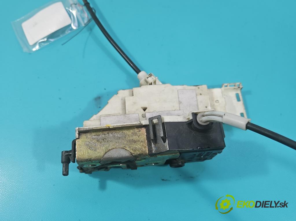 Peugeot 407 2.0 hdi 136 HP manual 100 kW 1997 cm3 5- zámok predné pravý 9659853780F