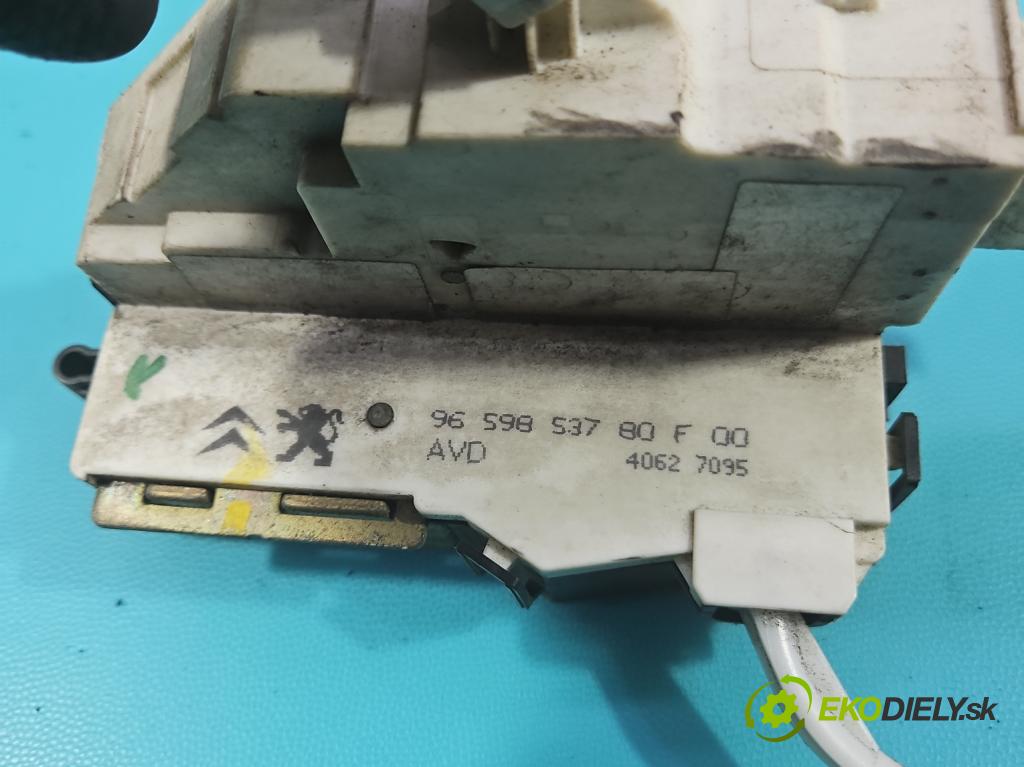 Peugeot 407 2.0 hdi 136 HP manual 100 kW 1997 cm3 5- zámok predné pravý 9659853780F