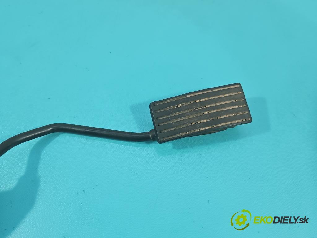 Peugeot 407 2.0 hdi 136 HP manual 100 kW 1997 cm3 5- pedal plyn potenciometr: F00C3P2311