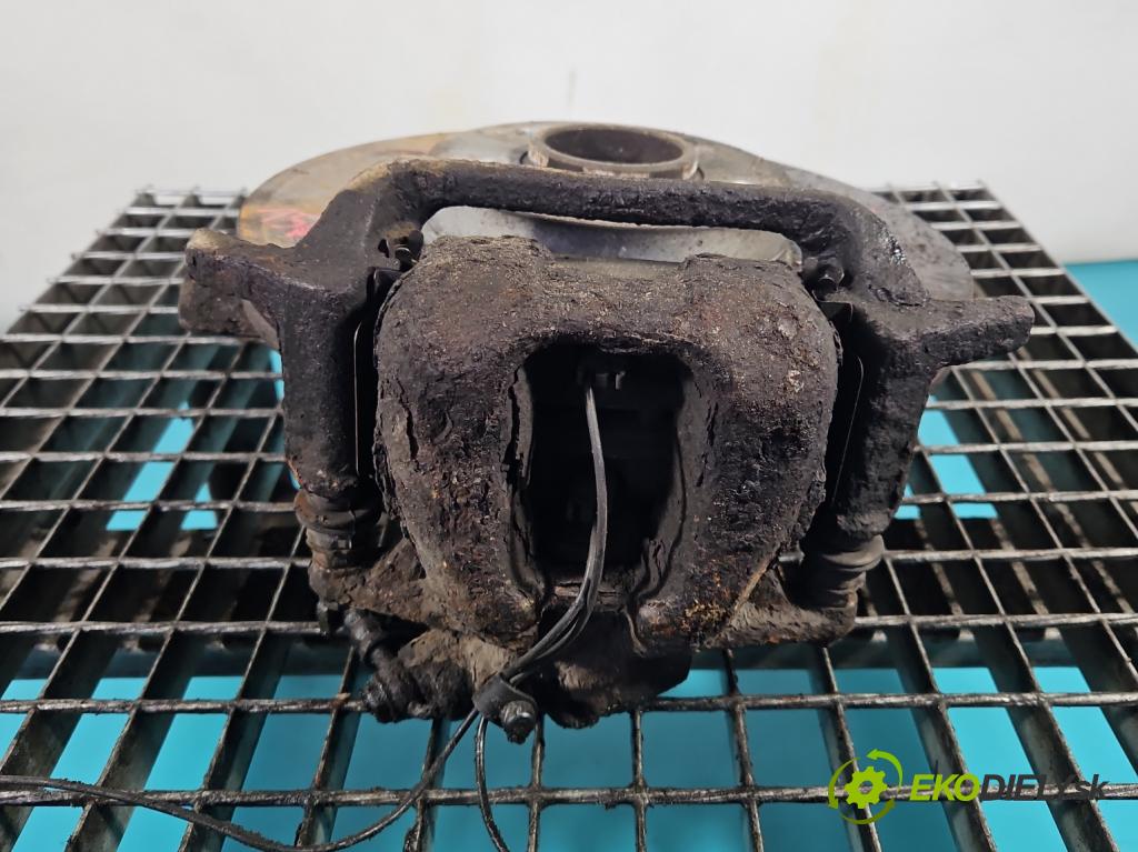 Peugeot 407 2.0 hdi 136hp manual 100 kW 1997 cm3 5- brzdič přední levý  (Klika dveří ostatní)