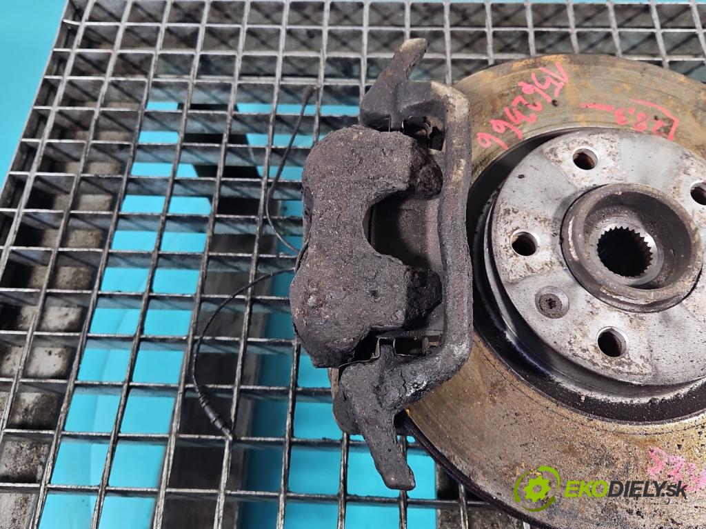 Peugeot 407 2.0 hdi 136hp manual 100 kW 1997 cm3 5- brzdič přední levý  (Klika dveří ostatní)