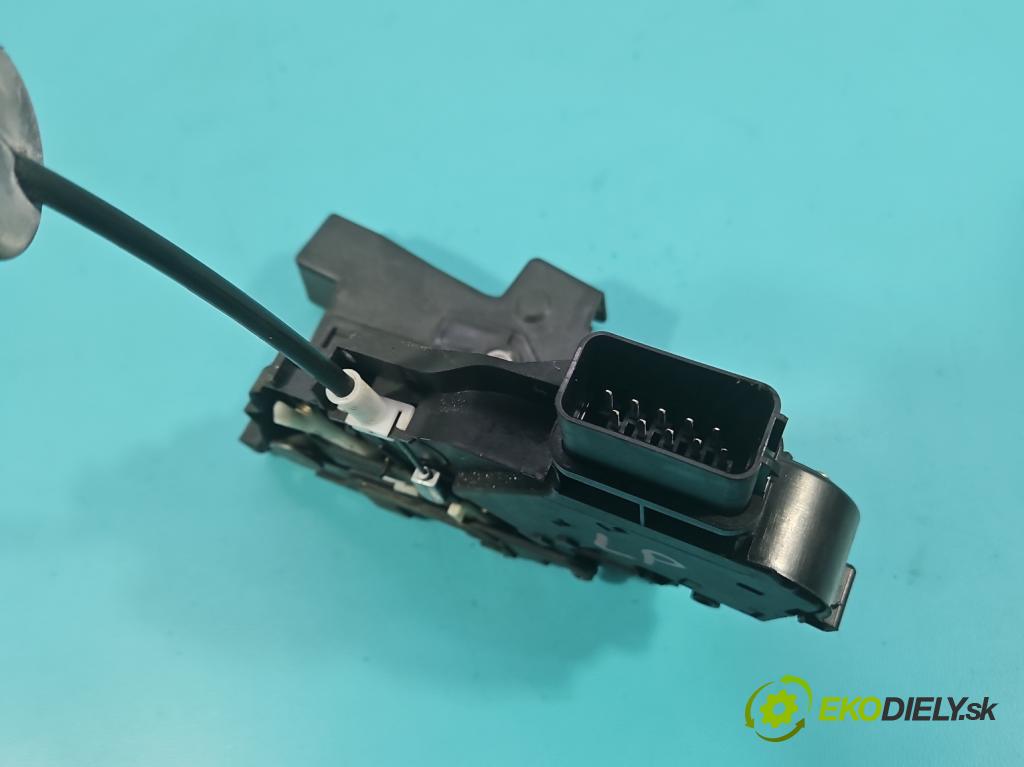 Ford Kuga Mk1 2008-2013 2.0 tdci 136hp manual 100 kW 1997 cm3 5- zámek přední levý 8V4A-S21813-MA