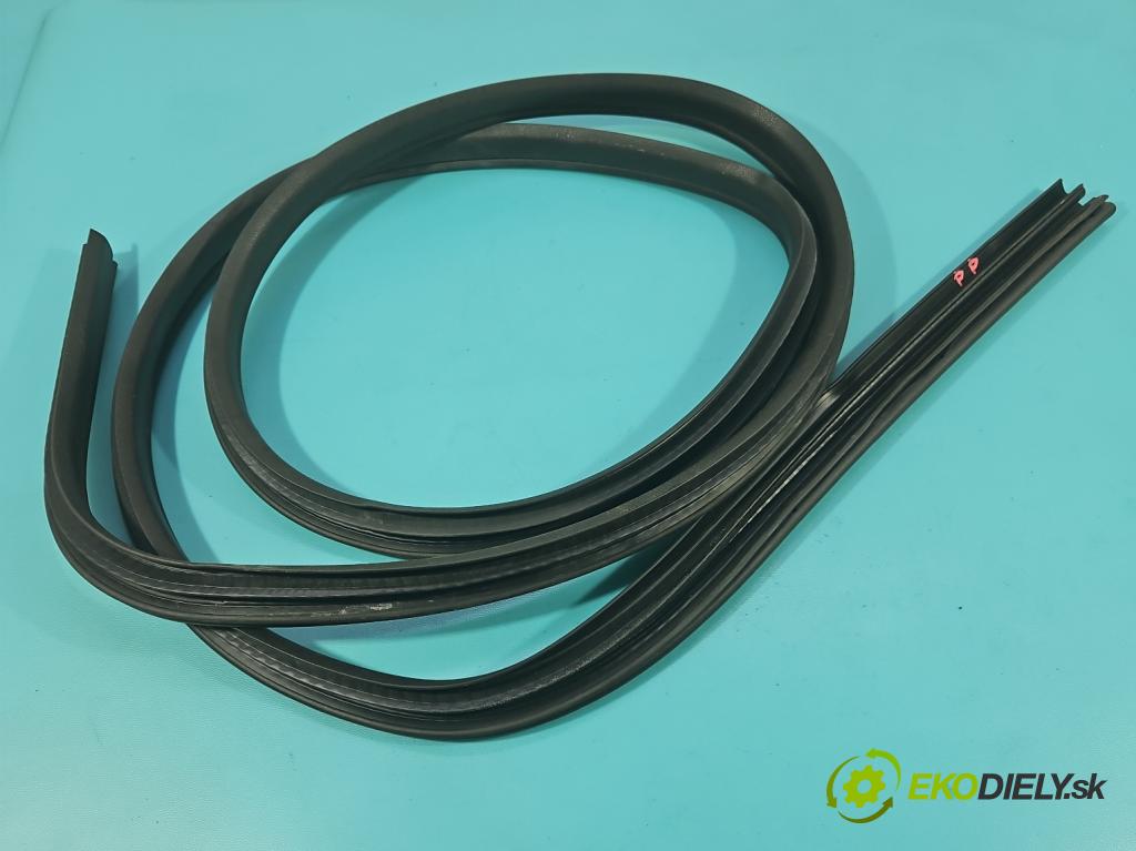 Ford Kuga Mk1 2008-2013 2.0 tdci 136hp manual 100 kW 1997 cm3 5- Těsnění: dveře přední pravé