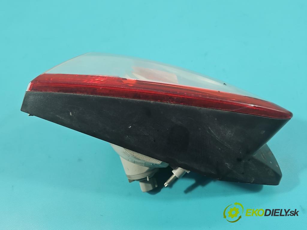 Ford Kuga Mk1 2008-2013 2.0 tdci 136 HP manual 100 kW 1997 cm3 5- svetlo / reflektor zadné pravé 8V41-13A602-AD (Kľučka dverí ostatné)