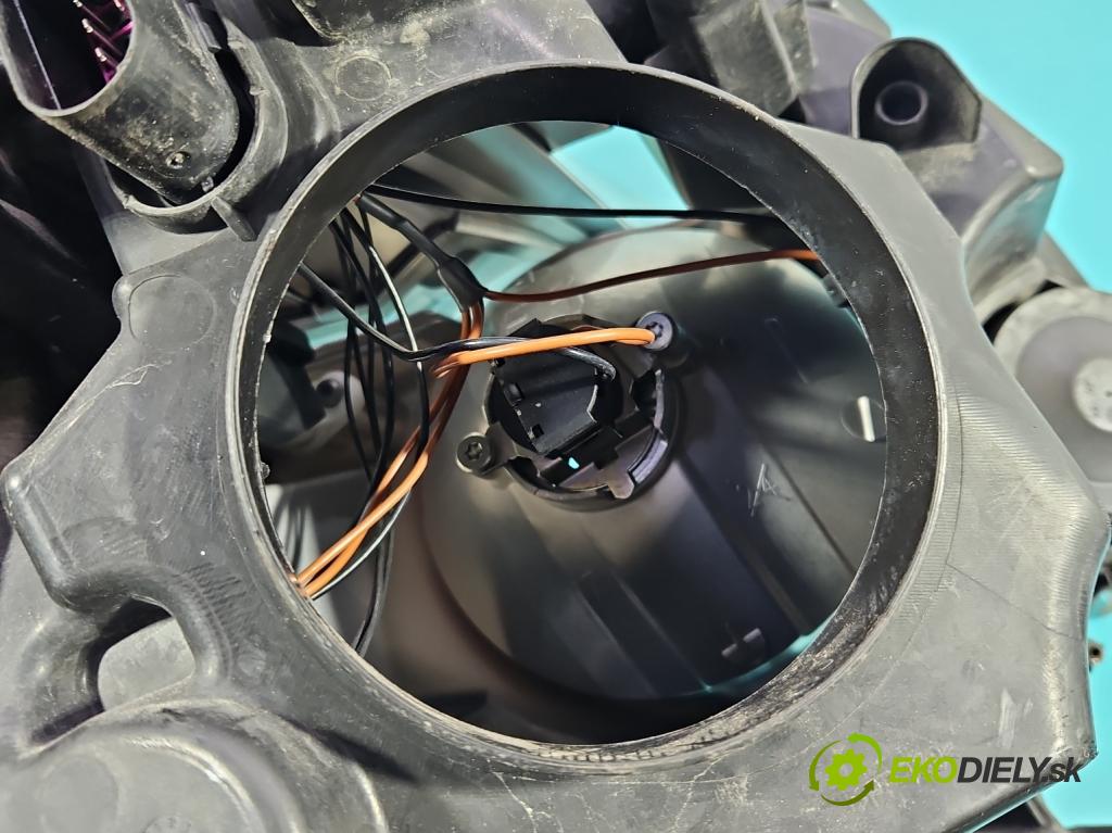 Ford Kuga Mk1 2008-2013 2.0 tdci 136hp manual 100 kW 1997 cm3 5- světlo levý 8V41-13W030-AE (Klika dveří ostatní)