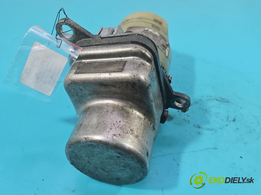 Ford Kuga Mk1 2008-2013 2.0 tdci 136hp manual 100 kW 1997 cm3 5- čerpadlo posilovač 4M513K514DA (Servočerpadlo)