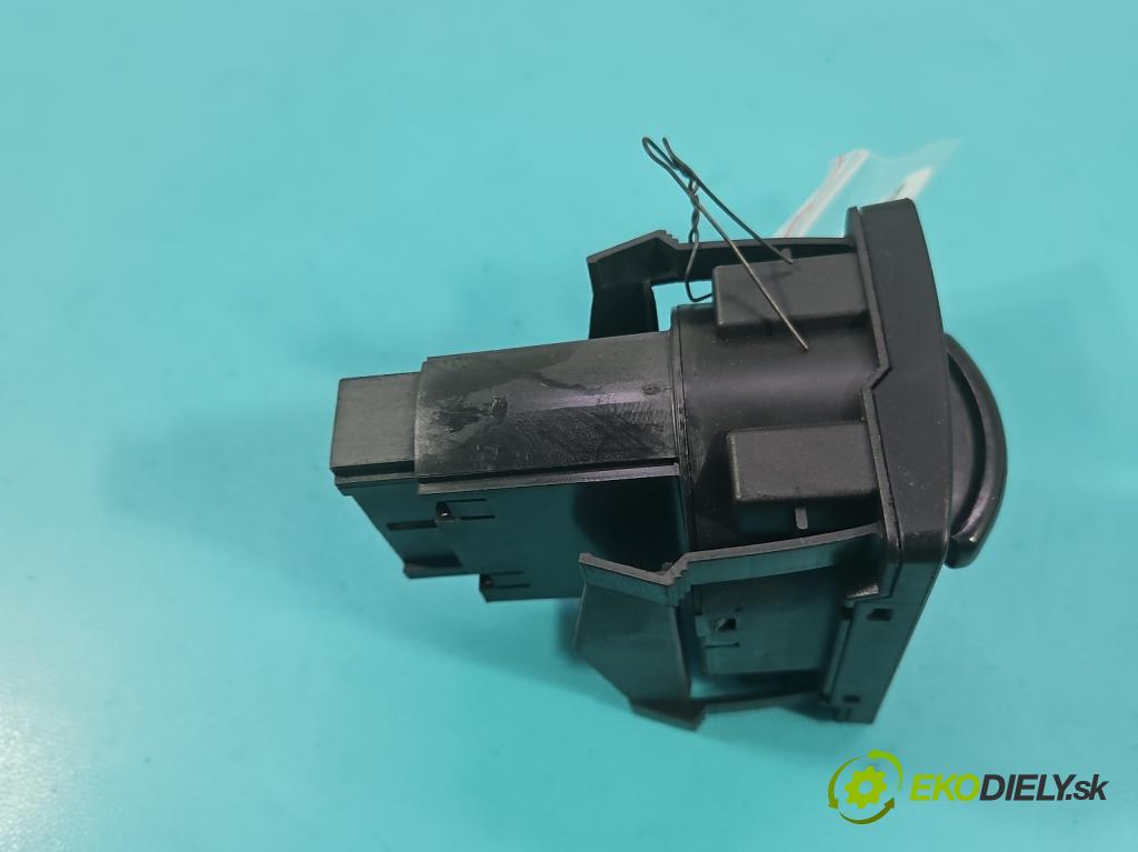 Ford Kuga Mk1 2008-2013 2.0 tdci 136 HP manual 100 kW 1997 cm3 5- prepínač světla: na doska: