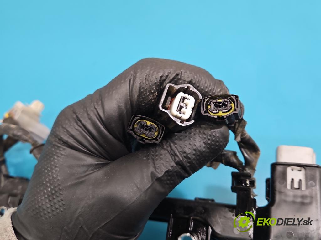 Suzuki SX4 S-Cross 2013-2021 1.4 T 129 HP manual 95 kW 1373 cm3 5- Zväzok: ostatné 15716-53SA0