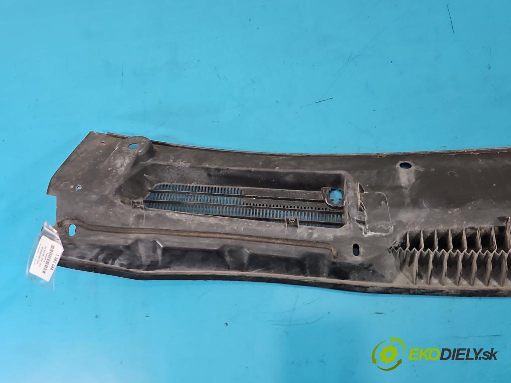 Ford Kuga Mk1 2008-2013 2.0 tdci 136 HP manual 100 kW 1997 cm3 5- torpédo 8V41-S02216 (Torpédo (plast pod čelným sklom))