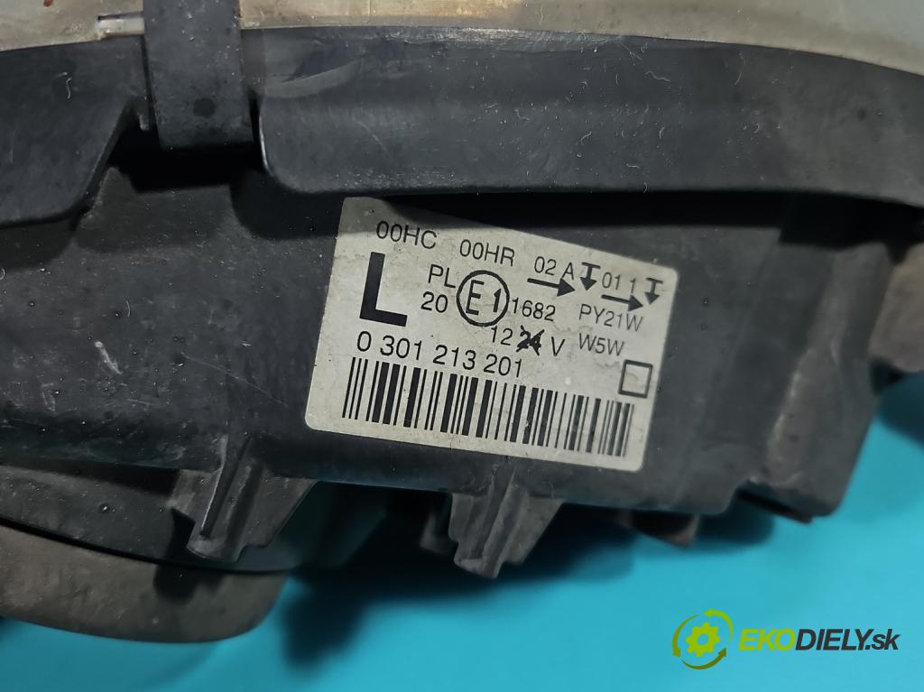 Peugeot 407 2.0 hdi 136 HP manual 100 kW 1997 cm3 5- Reflektor: ľavý 0301213201 (Kľučka dverí ostatné)